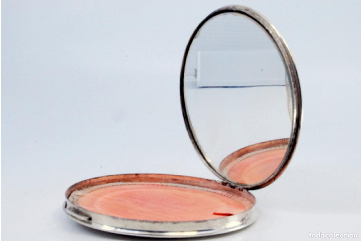 Antig&uuml;edades: Caja de belleza de plata - Foto 4