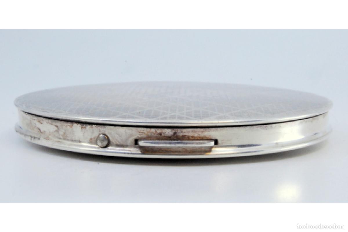 Antig&uuml;edades: Caja de belleza de plata - Foto 6