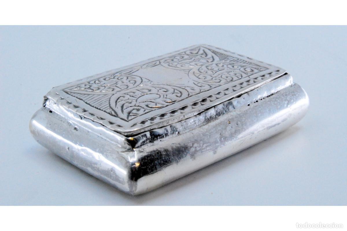 Antig&uuml;edades: Tabaquera, en plata - Foto 2