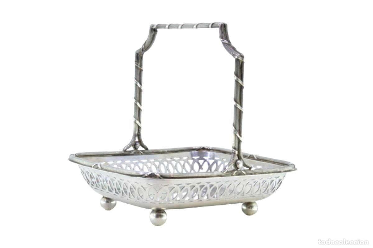 Antiquit&auml;ten: bombonera de plata