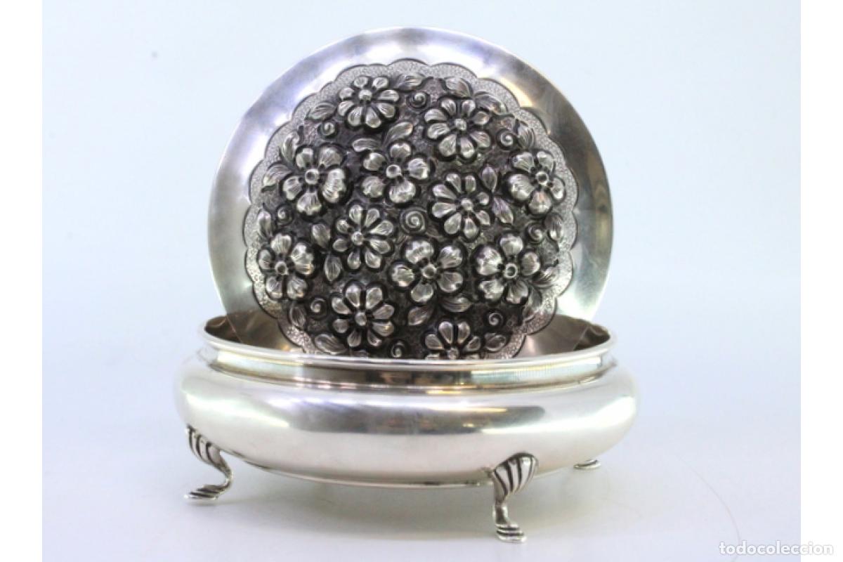 Antig&uuml;edades: bombonera de plata - Foto 4