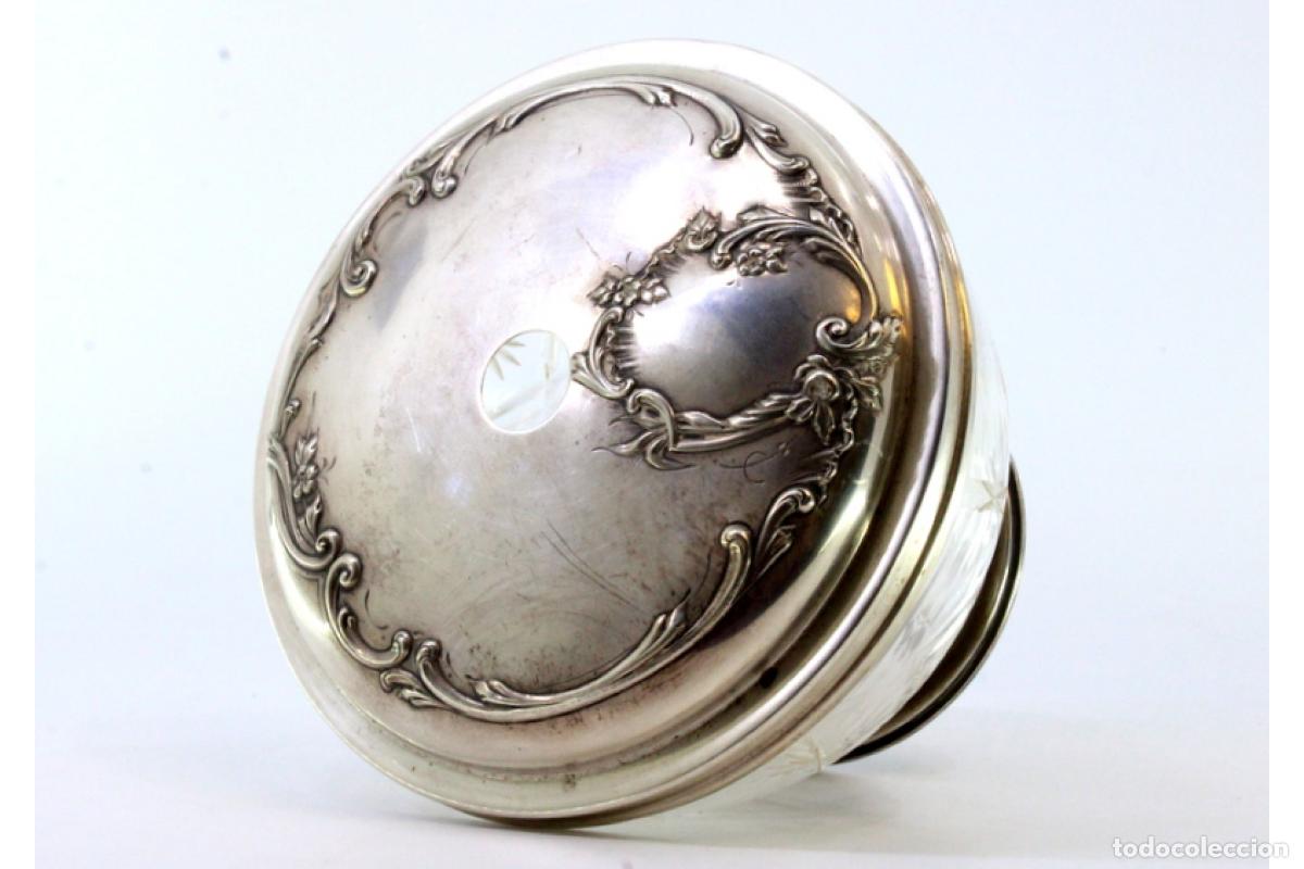 Antig&uuml;edades: bombonera de plata - Foto 4