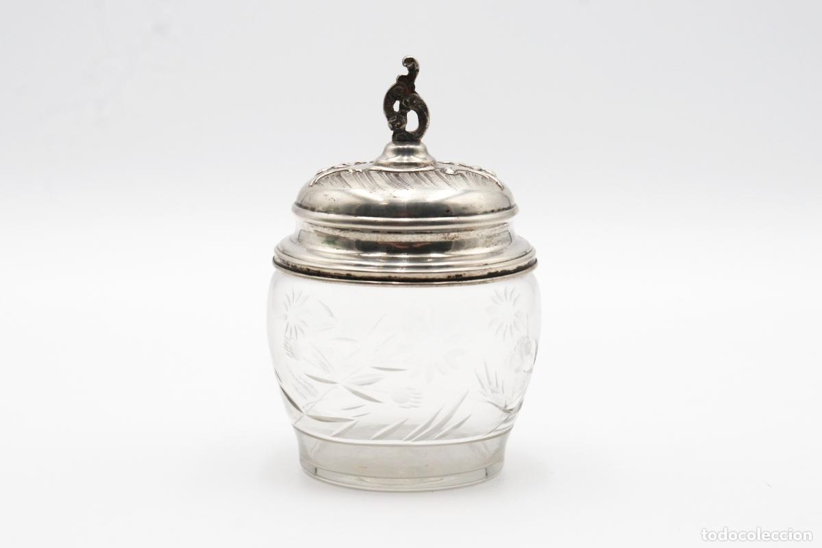 Antig&uuml;edades: bombonera de plata - Foto 3