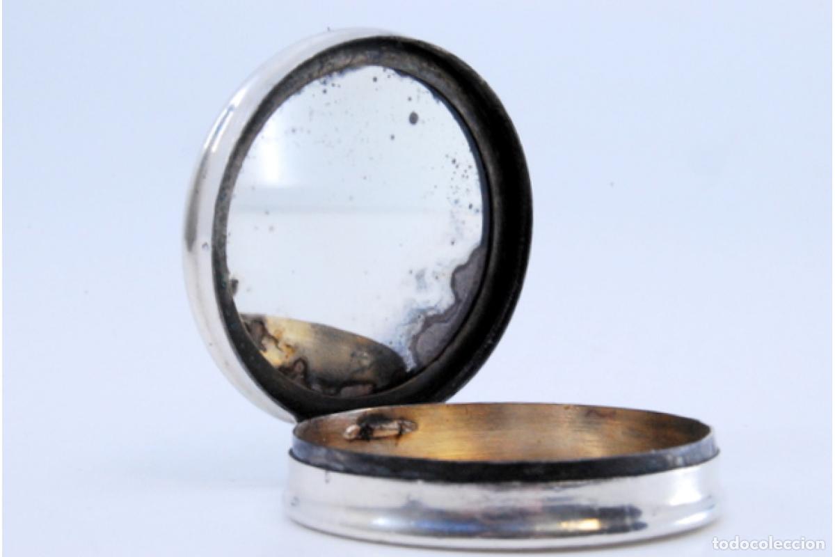 Antig&uuml;edades: Caja de belleza de plata - Foto 7
