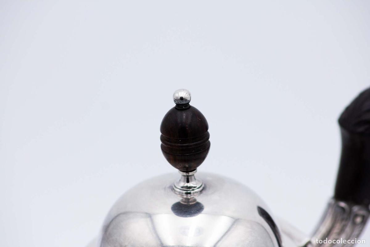 Antig&uuml;edades: Cafetera de plata - Foto 3