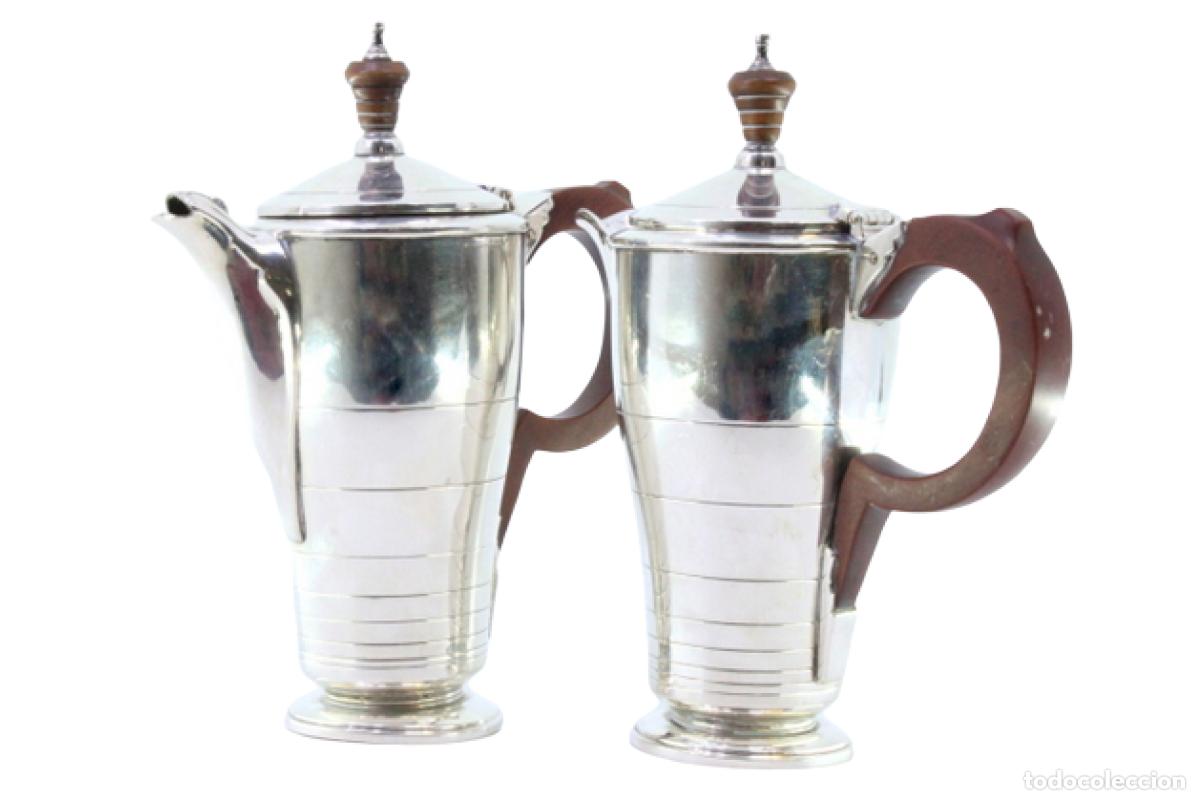 Oggetti Antichi: Jarra de leche y cafetera, de plata.