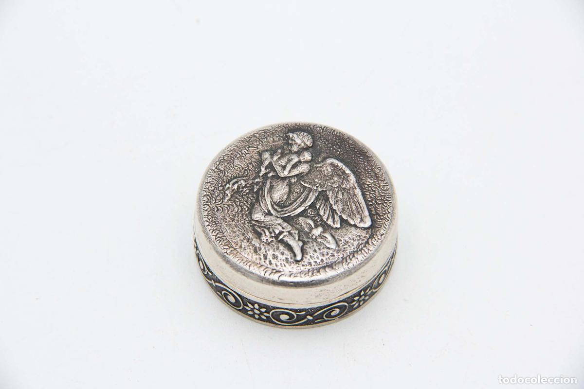 Antiques: Pastillero, en plata