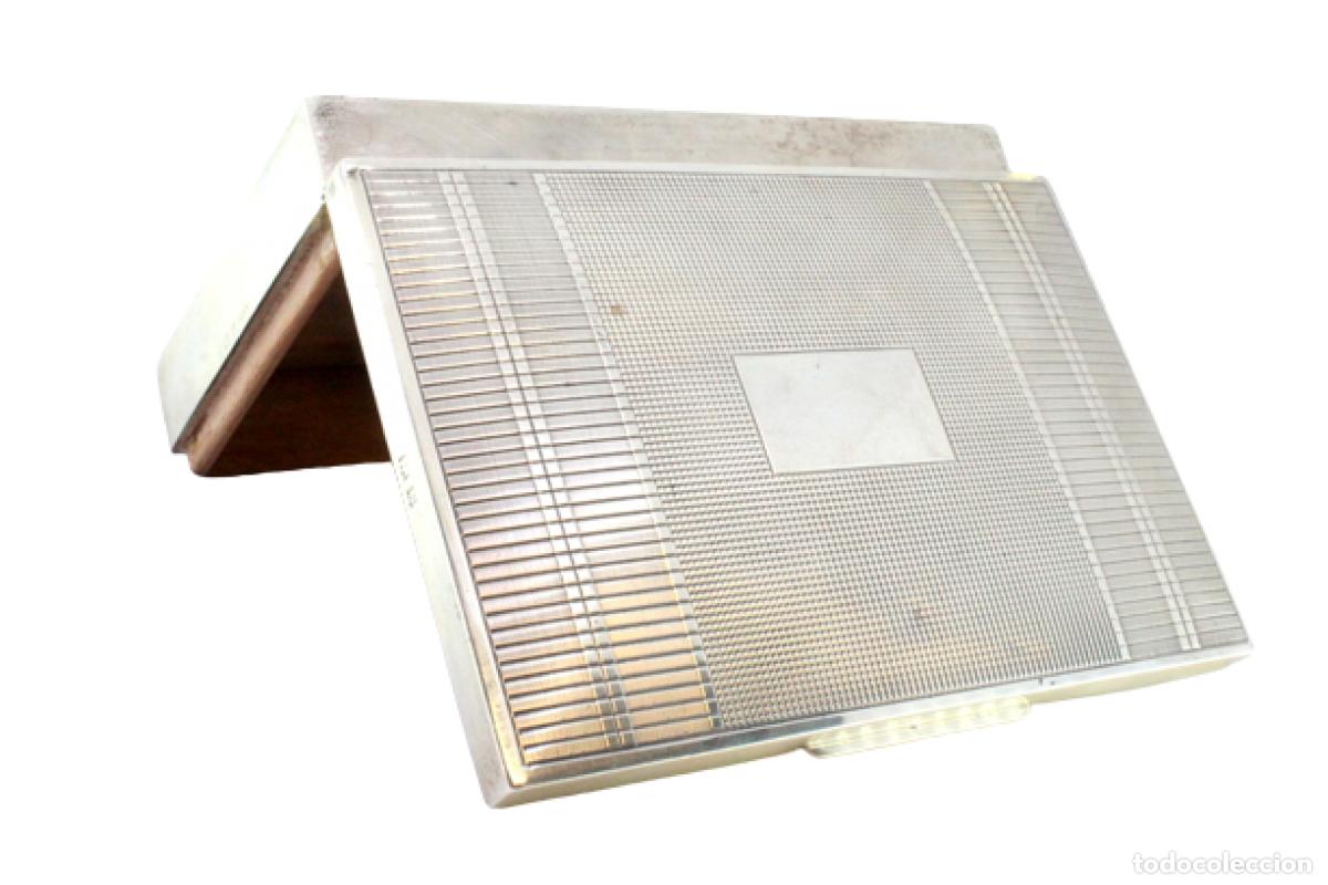 Antig&uuml;edades: Caja de tabaco, en plata