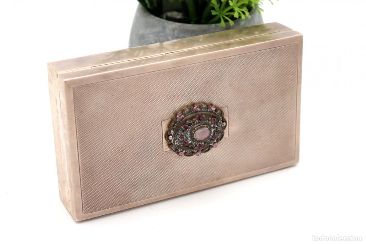 Antig&uuml;edades: Caja de tabaco, en plata