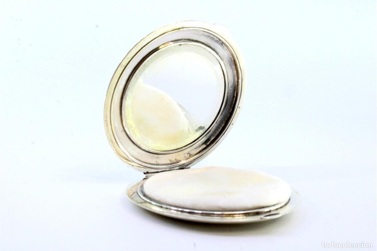 Antig&uuml;edades: Caja de belleza de plata - Foto 7