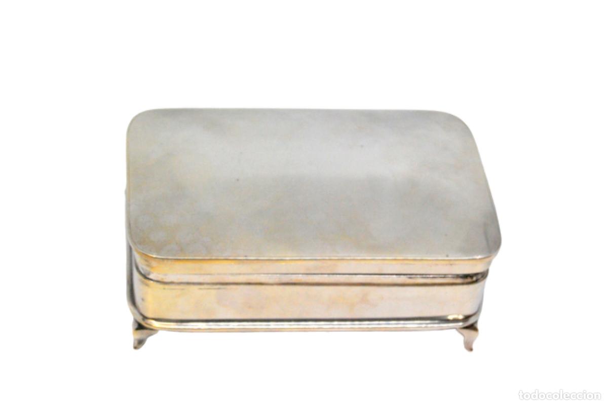 Antiguidades: joyero de plata