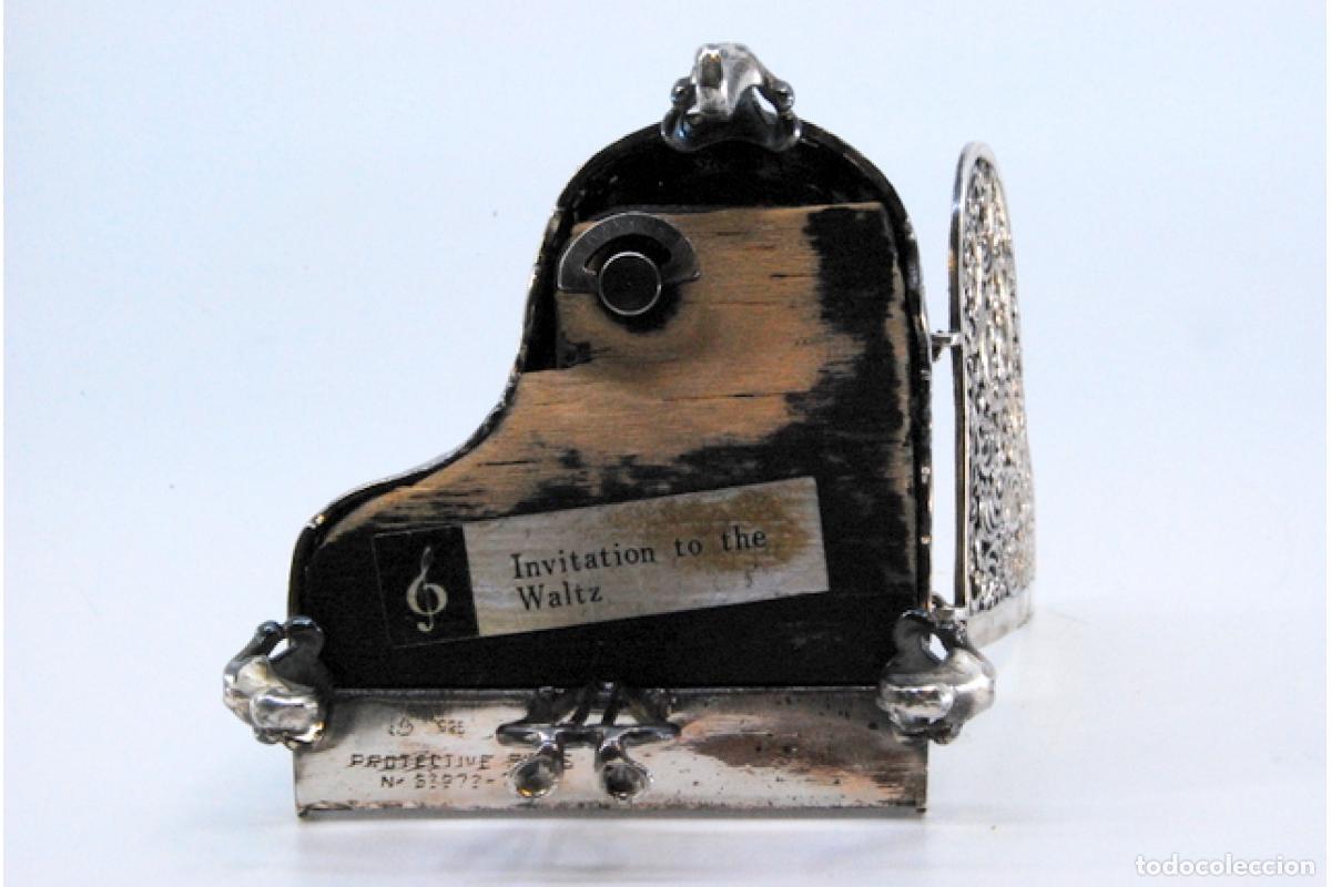 Antig&uuml;edades: Caja de belleza de plata - Foto 4