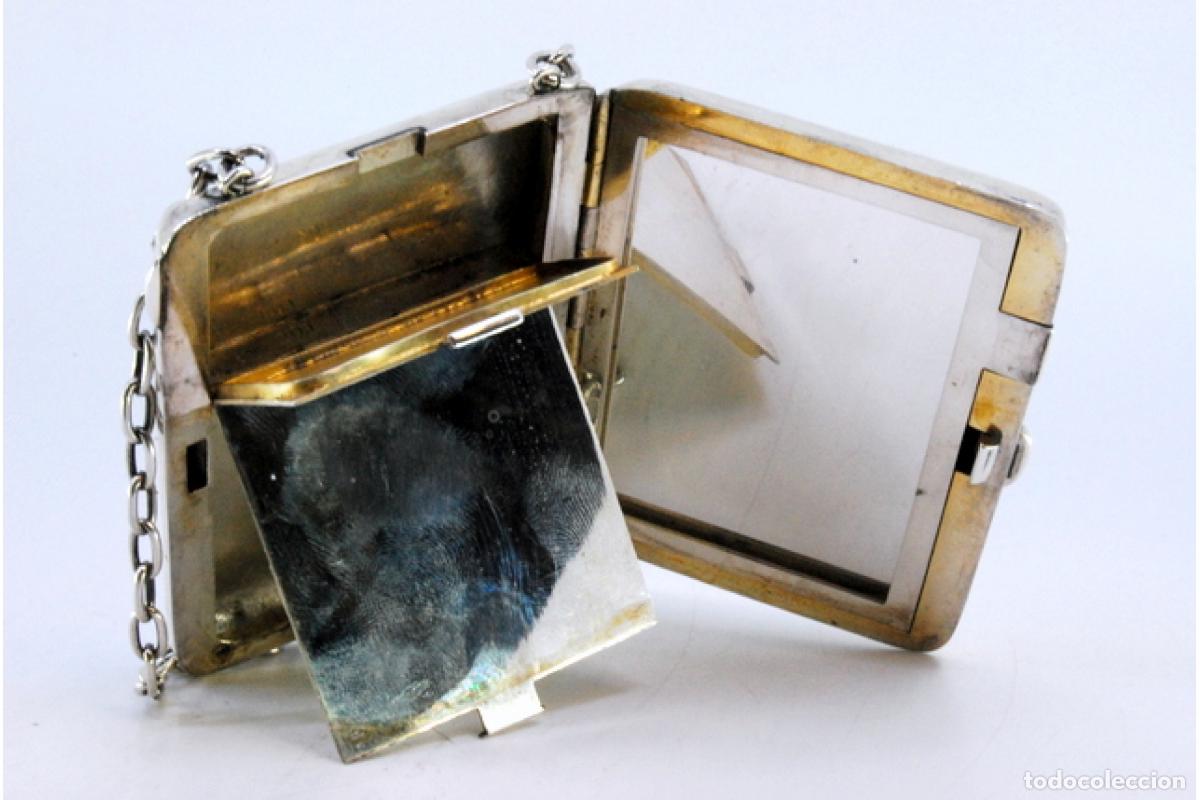 Antig&uuml;edades: Caja de belleza de plata - Foto 3