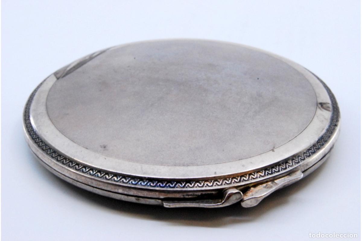 Antig&uuml;edades: Caja de belleza de plata - Foto 6