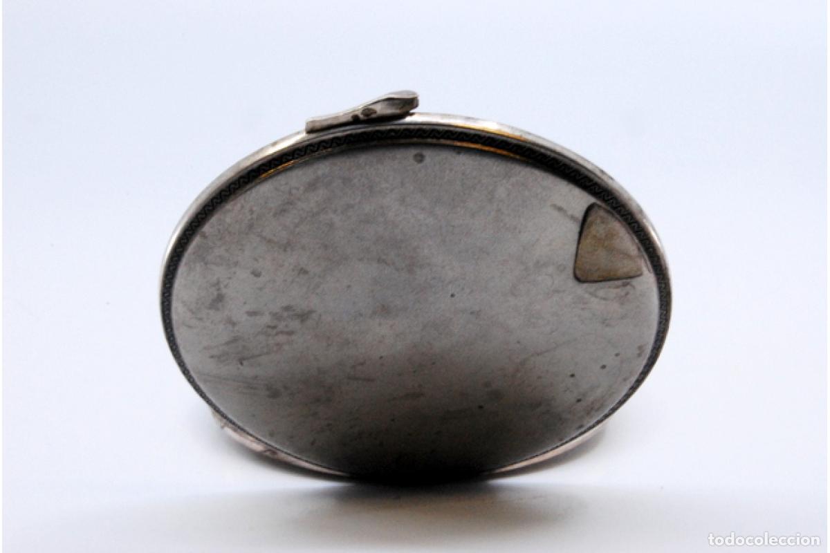 Antig&uuml;edades: Caja de belleza de plata - Foto 8