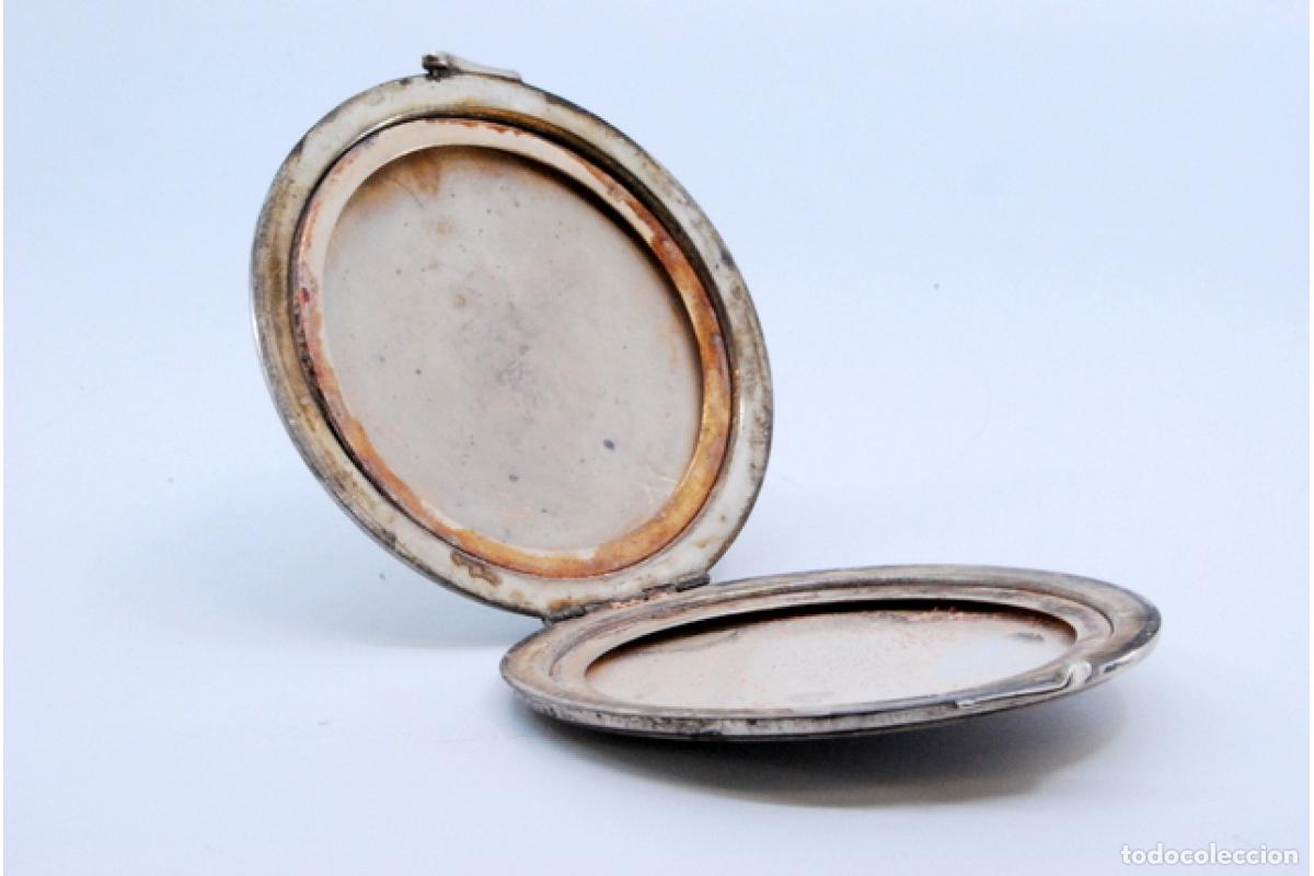 Antig&uuml;edades: Caja de belleza de plata - Foto 9