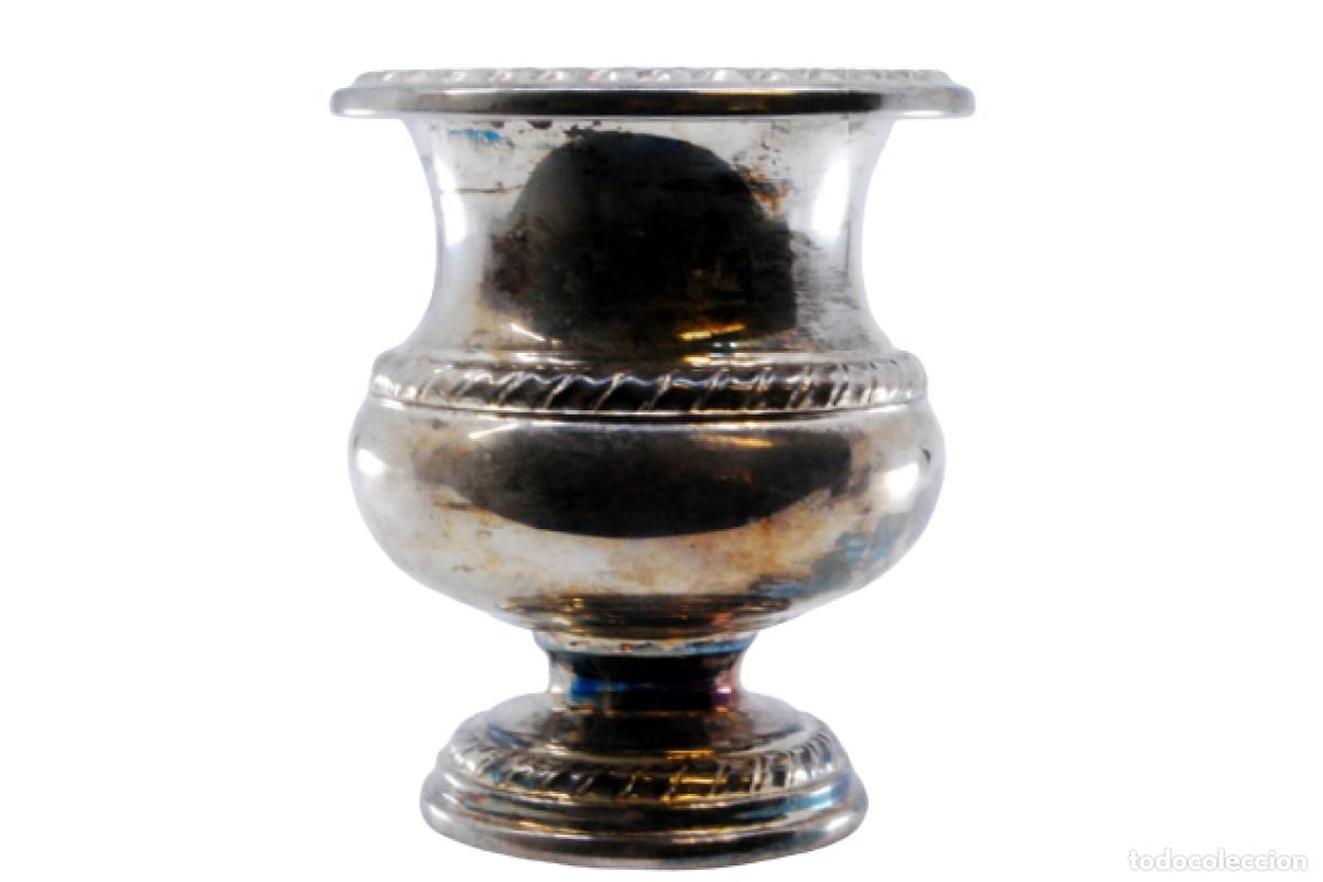 Antig&uuml;edades: Jarr&oacute;n de plata, para flores - Foto 1