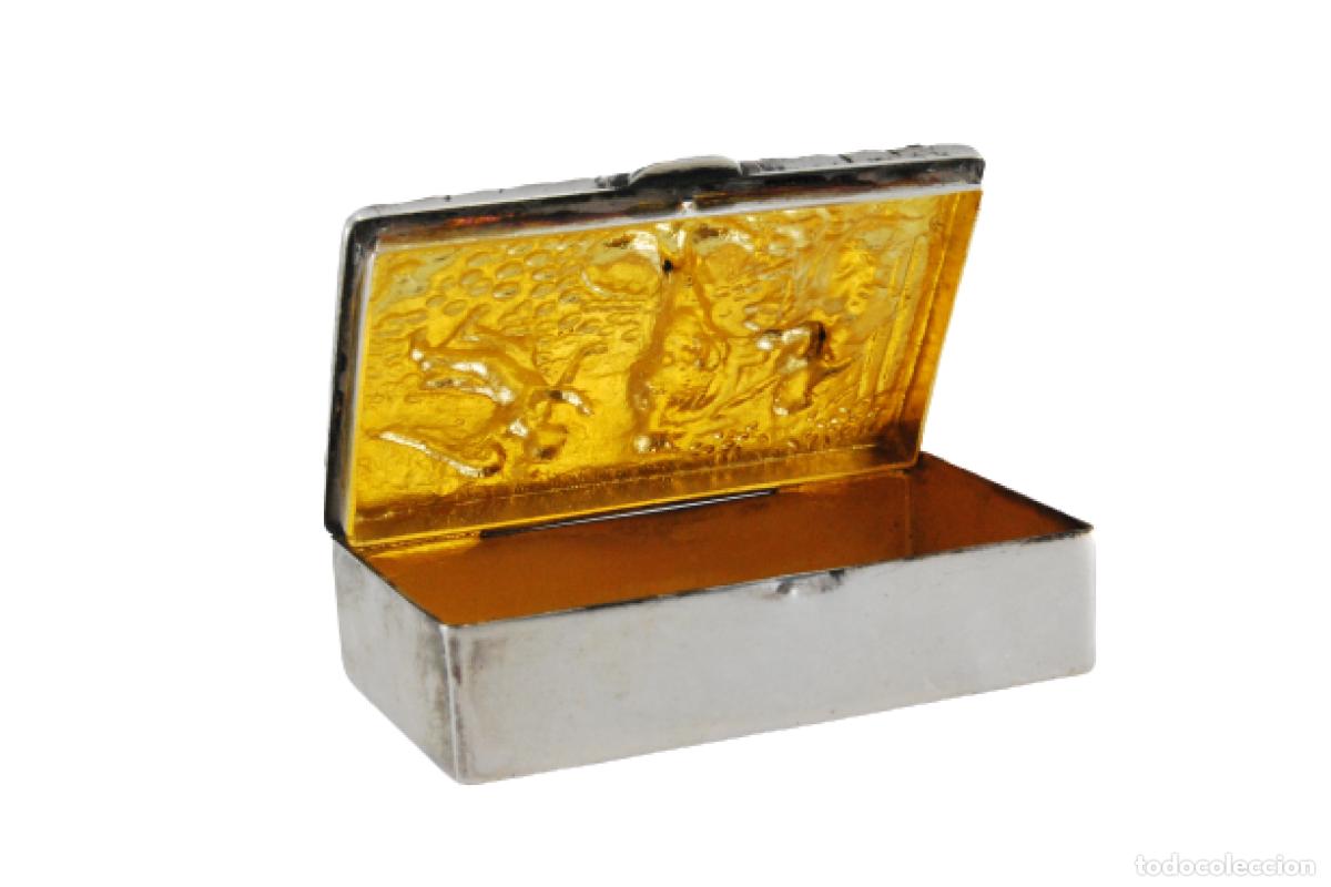 Antig&uuml;edades: Tabaquera, en plata