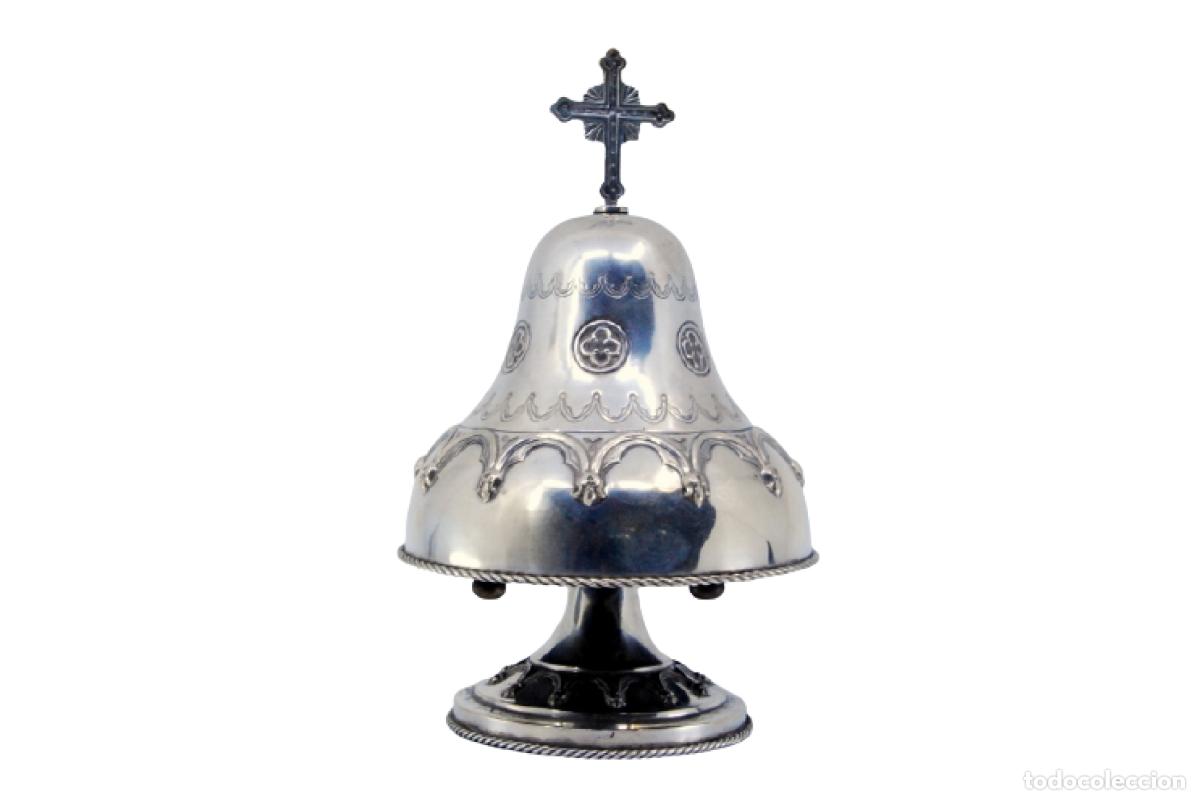 Antiguidades: Campana de altar, en plata