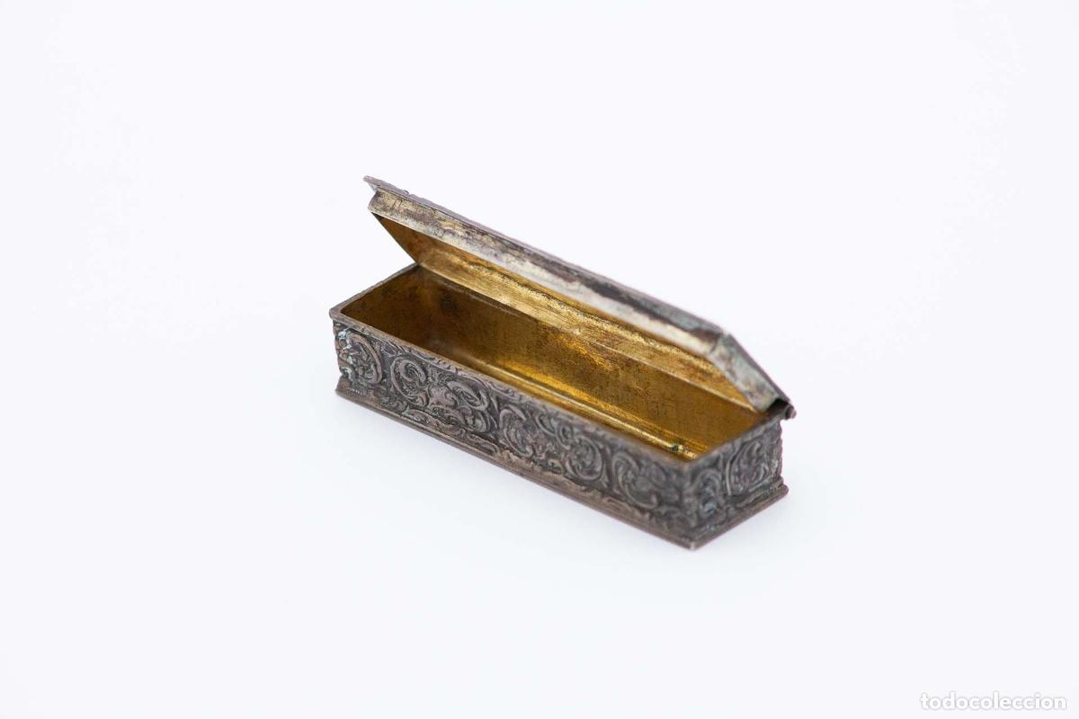 Antiquit&eacute;s: Tabaquera, en plata