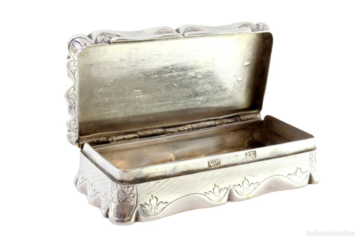 Antiques: Tabaquera, en plata