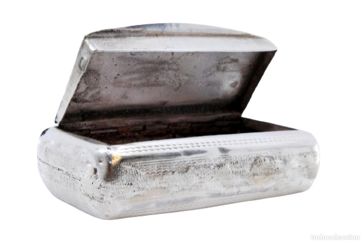 Antiguidades: Tabaquera, en plata