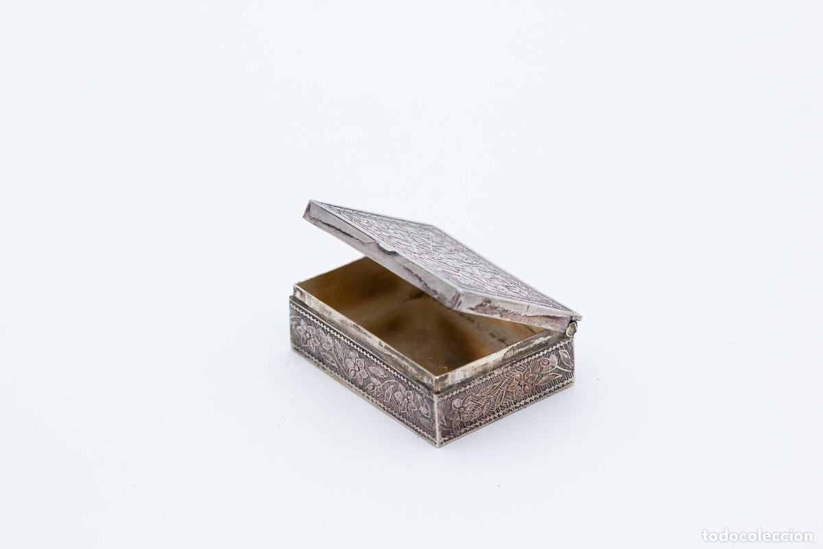 Antig&uuml;edades: Tabaquera, en plata - Foto 1