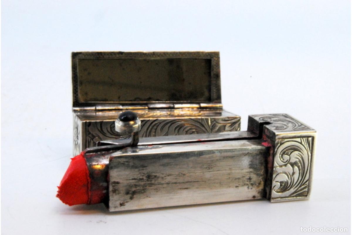 Antig&uuml;edades: Caja de belleza de plata - Foto 2