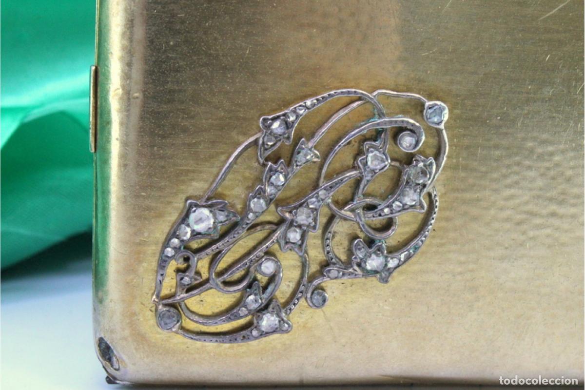 Antig&uuml;edades: Caja de belleza de plata - Foto 2