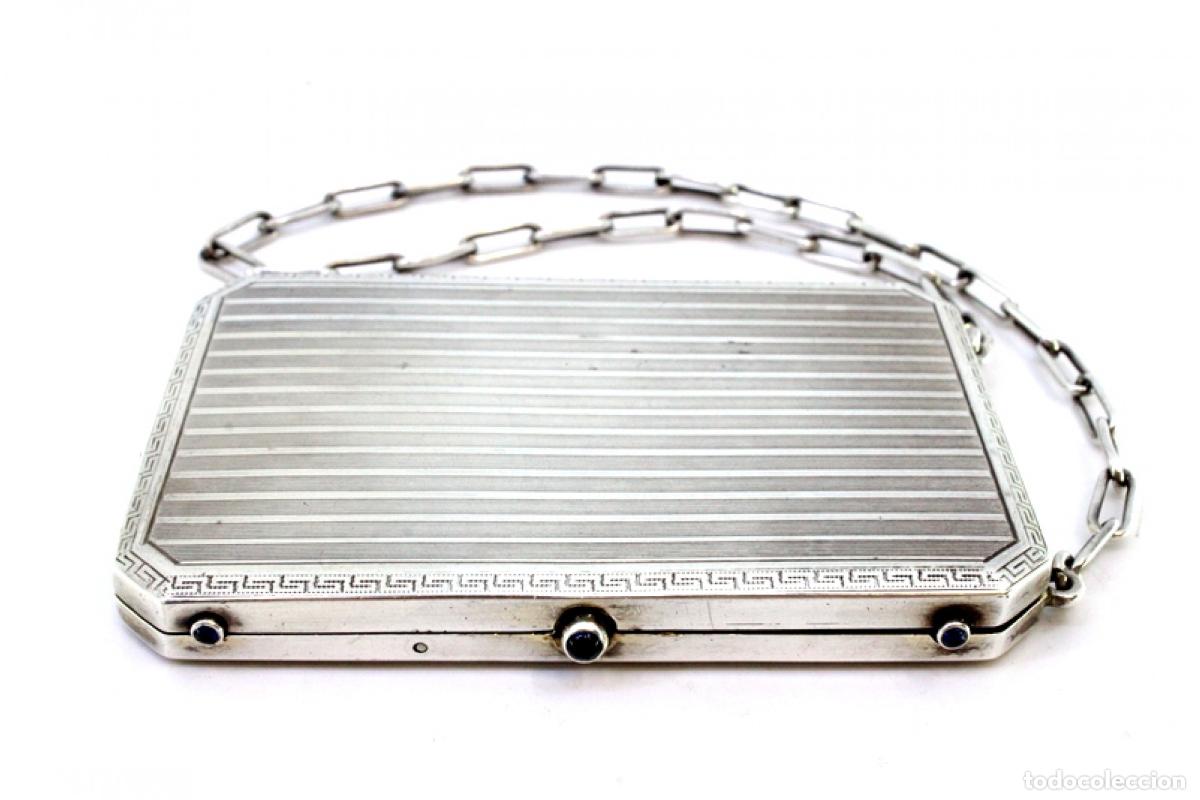Antig&uuml;edades: Caja de belleza de plata - Foto 2