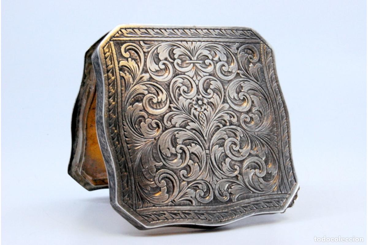 Antig&uuml;edades: Caja de belleza de plata - Foto 5