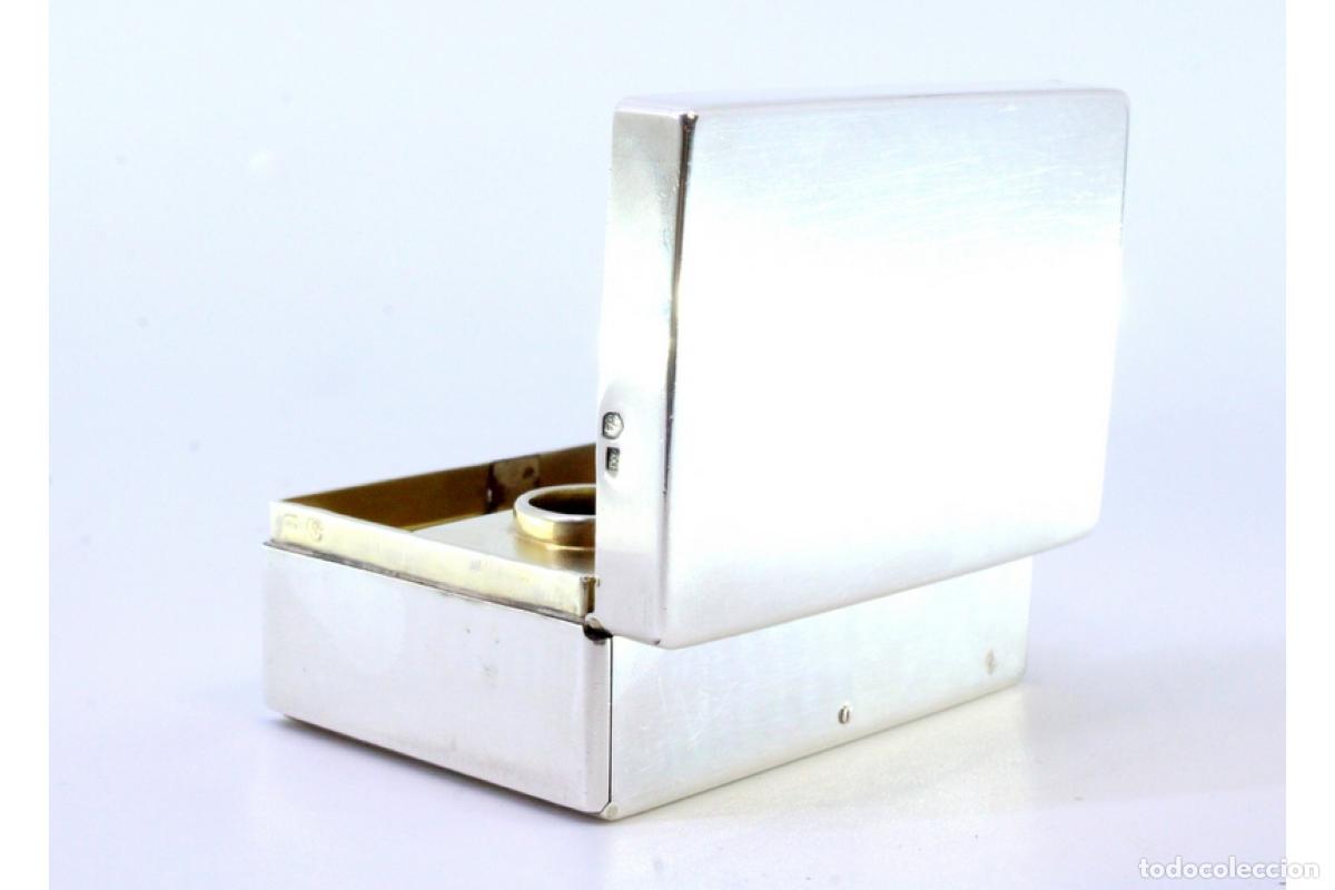 Antig&uuml;edades: Caja de belleza de plata - Foto 2