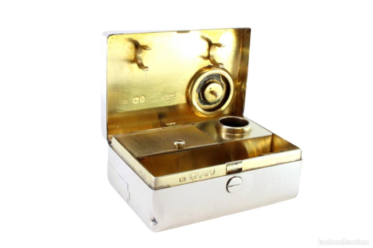 Antig&uuml;edades: Caja de belleza de plata - Foto 1