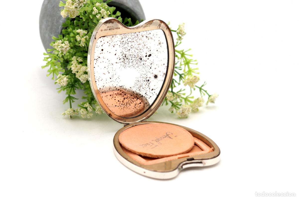 Antig&uuml;edades: Caja de belleza de plata - Foto 6