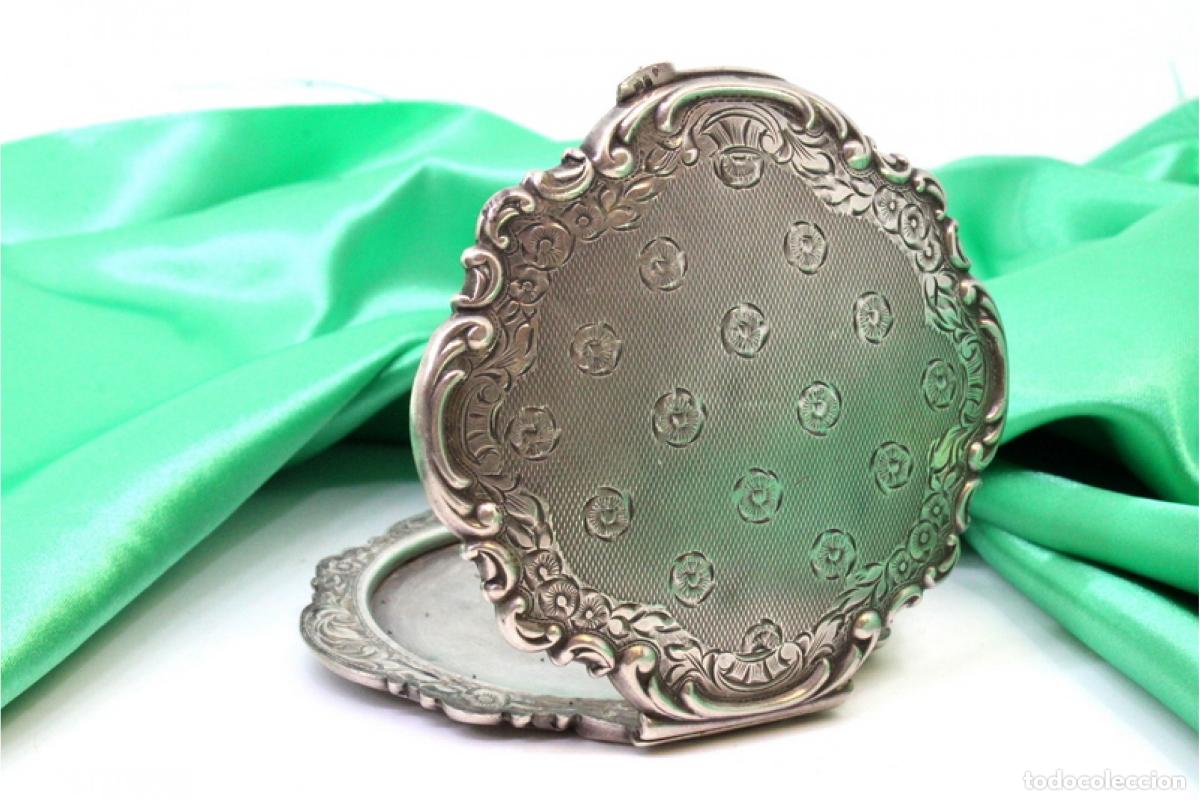 Antig&uuml;edades: Caja de belleza de plata - Foto 4