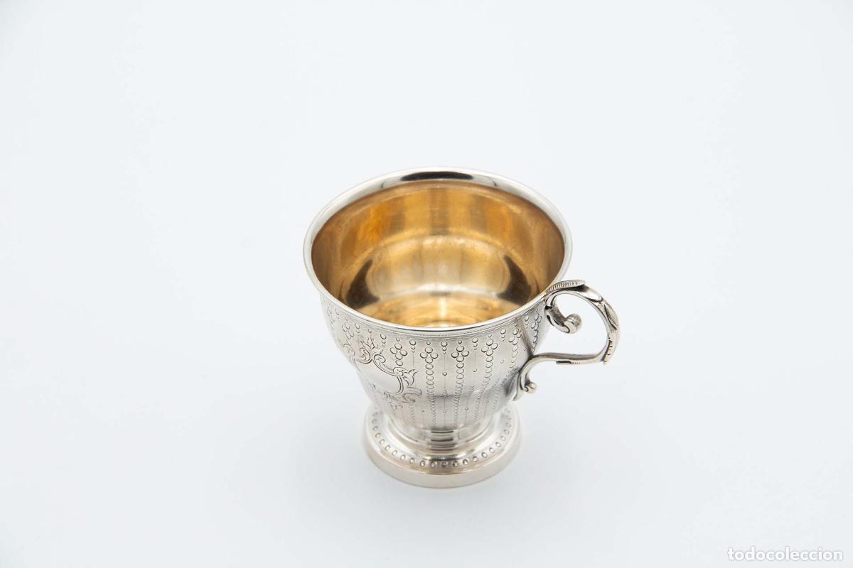Antig&uuml;edades: taza de t&eacute; de plata - Foto 1