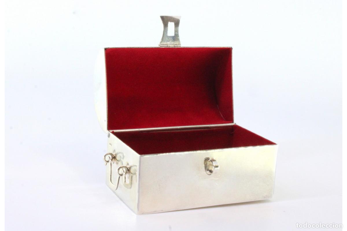 Antig&uuml;edades: Caja de plata - Foto 2