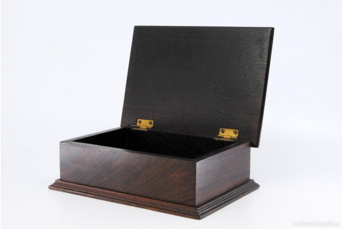 Antig&uuml;edades: Caja de cigarrillos, hecha de madera y plata. - Foto 7