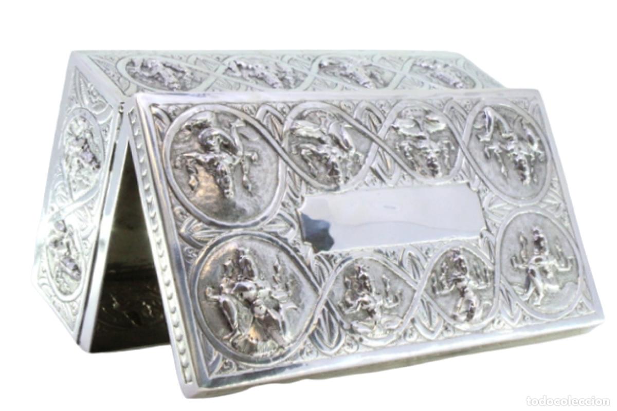 Antig&uuml;edades: Caja de plata - Foto 1