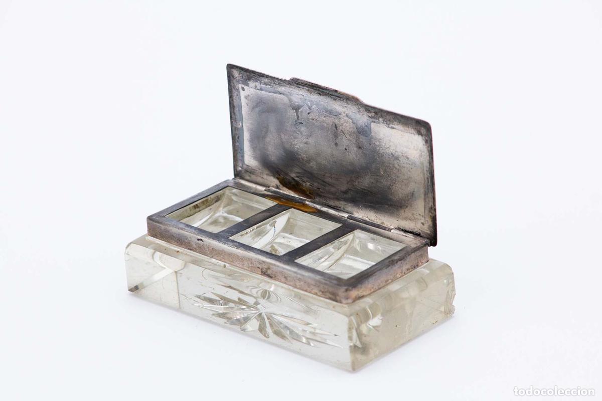 Antig&uuml;edades: Caja de plata para sellos. - Foto 4