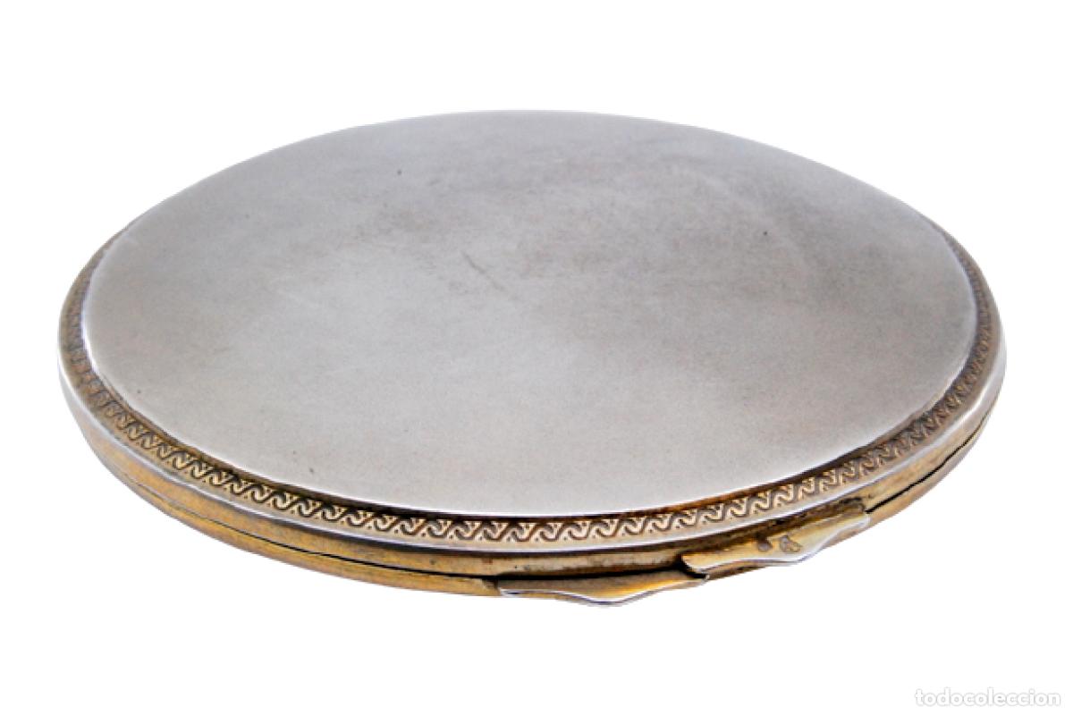 Antig&uuml;edades: Caja de belleza de plata - Foto 1