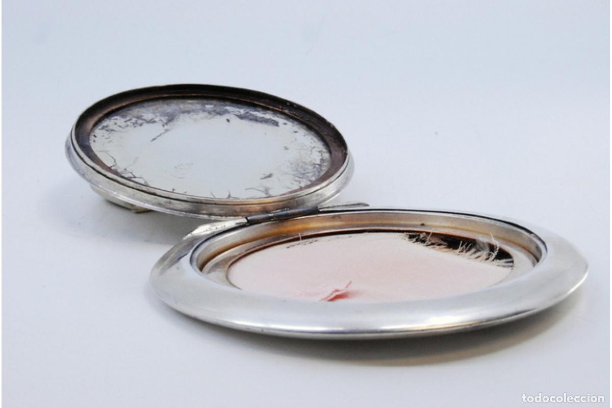 Antig&uuml;edades: Caja de belleza de plata - Foto 5