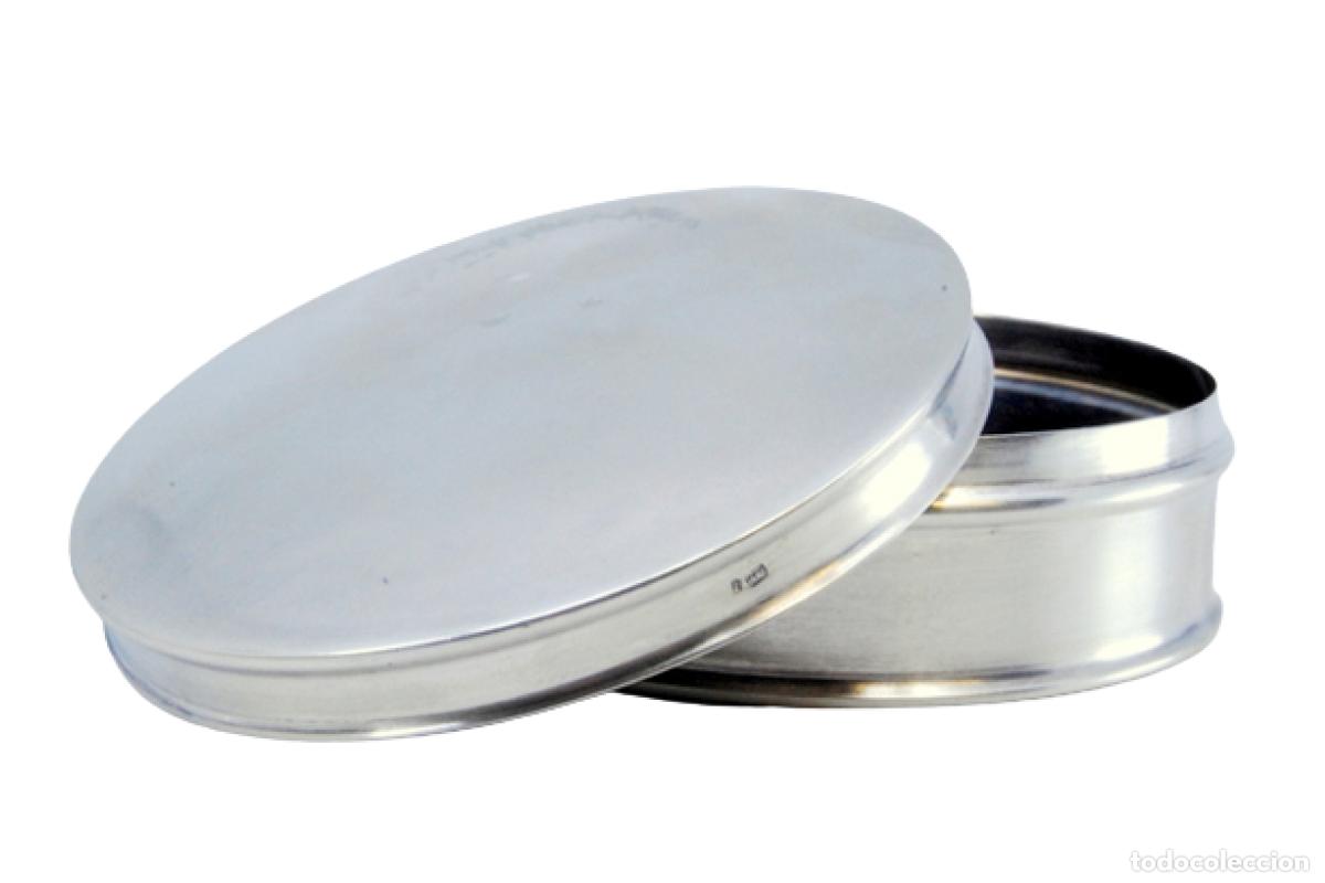 Antiques: Caja de plata para rosario o cuentas de oraci&oacute;n.