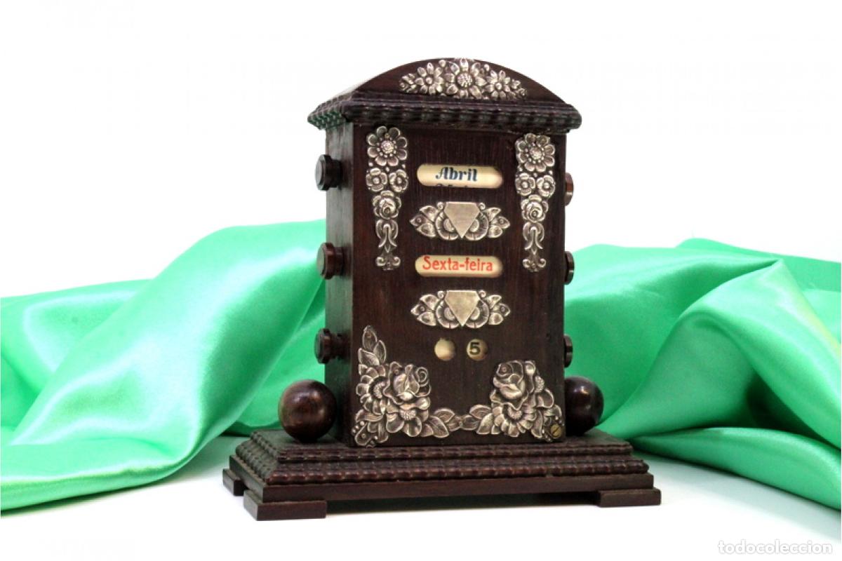 Antig&uuml;edades: Calendario de madera y plata - Foto 3