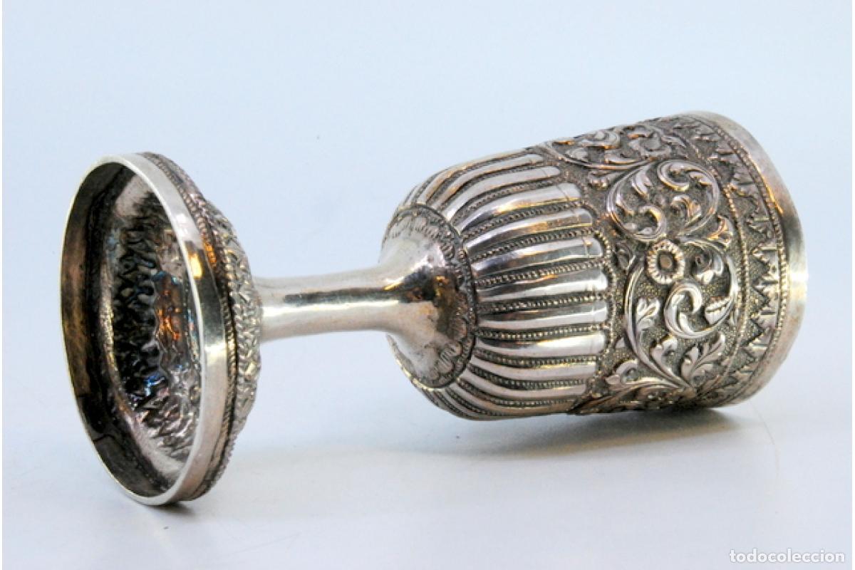 Antig&uuml;edades: C&aacute;liz de plata - Foto 4