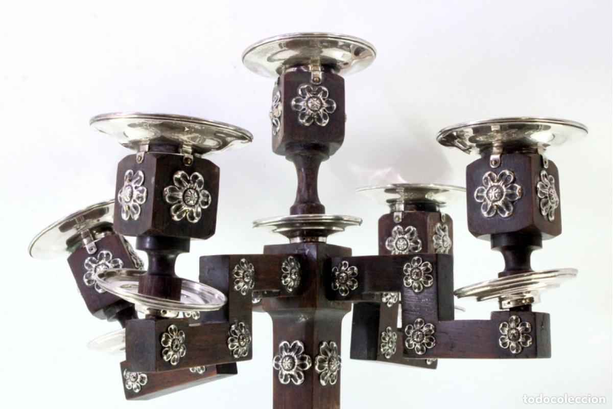 Antig&uuml;edades: Candelabros de madera y plata - Foto 3
