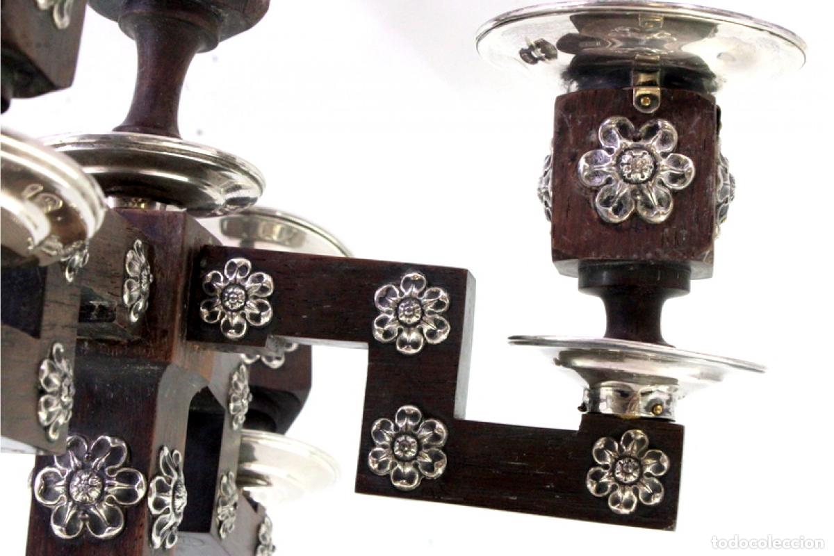 Antig&uuml;edades: Candelabros de madera y plata - Foto 6