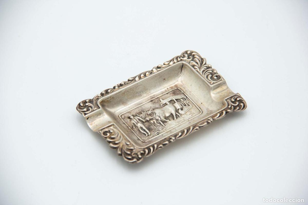 Antig&uuml;edades: Cenicero de plata - Foto 1