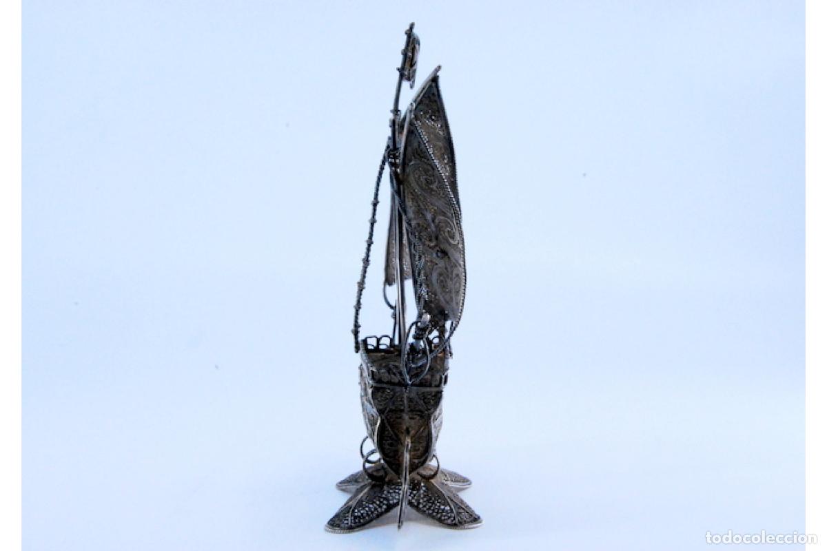 Antig&uuml;edades: Carabela de filigrana de plata. - Foto 2