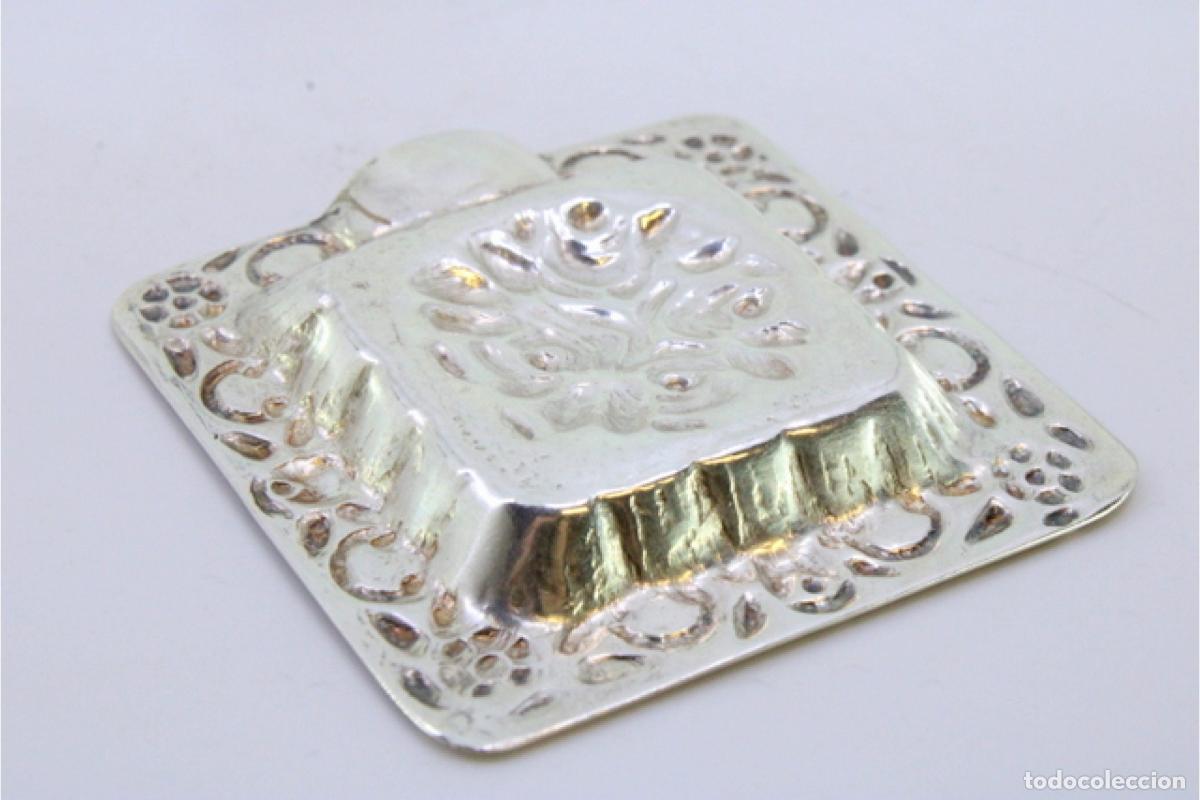 Antig&uuml;edades: Cenicero de plata - Foto 2